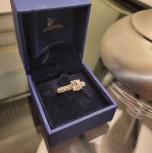 Swarovski crystal size 6 ring, never worn looks new with original box